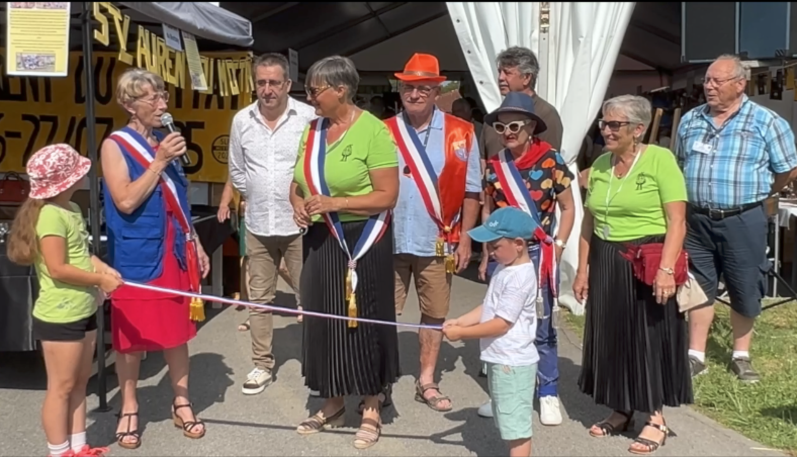 Vidéo, longue (02h00), du rassemblement de Saint-Laurent-de-Gosse en juillet 2024.